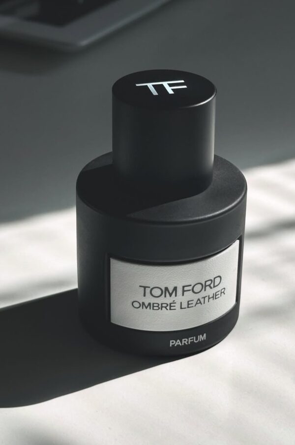TOM FORD OMBRÉ LEATHER PARFUM